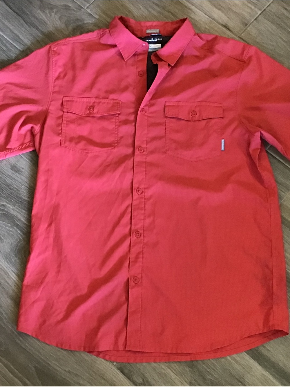 Columbia Men's Red Short-Sleeve Button-Down Shirt